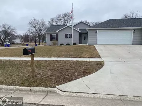 177 1st St NE, Britt, IA 50423