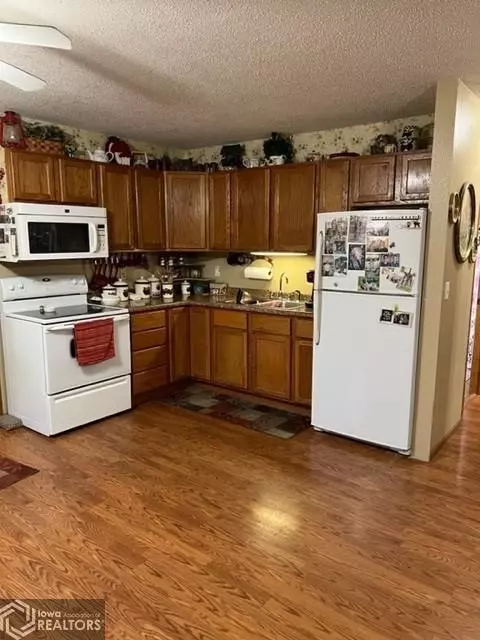 104 E Pleasant, Cincinnati, IA 52549 photo 7