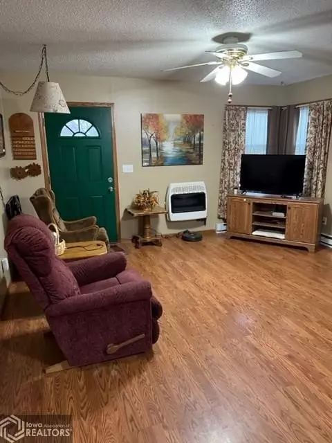 104 E Pleasant, Cincinnati, IA 52549 photo 9