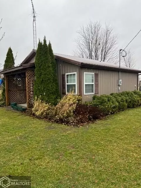 104 E Pleasant, Cincinnati, IA 52549 photo 2