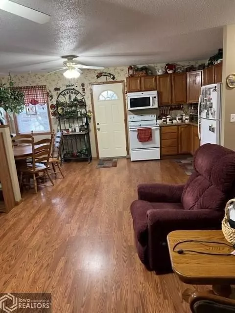 104 E Pleasant, Cincinnati, IA 52549 photo 12