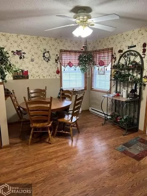 104 E Pleasant, Cincinnati, IA 52549 photo 8