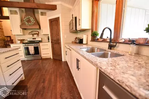 6804 20th St, Eldon, IA 52554 photo 25