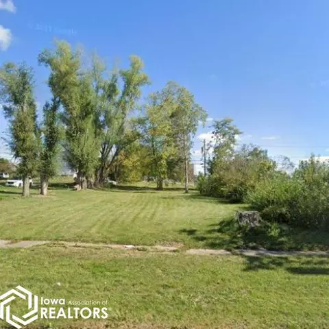 705 S Broadway St, Toledo, IA 52342