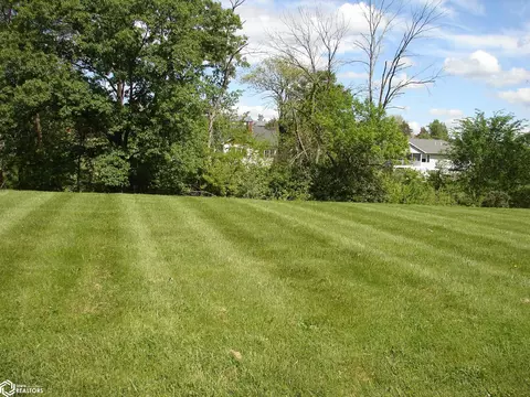 902 S Smith St, Mount Pleasant, IA 52641