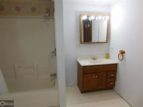 310 Main St, Deloit, IA 51441 photo 8