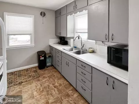 621 3rd Ave SE, Hampton, IA 50441 photo 8