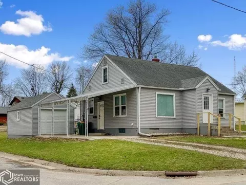 621 3rd Ave SE, Hampton, IA 50441 photo 1