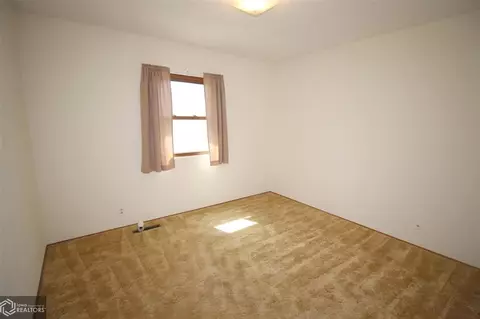 1313 Sunset Dr, Hampton, IA 50441 photo 14