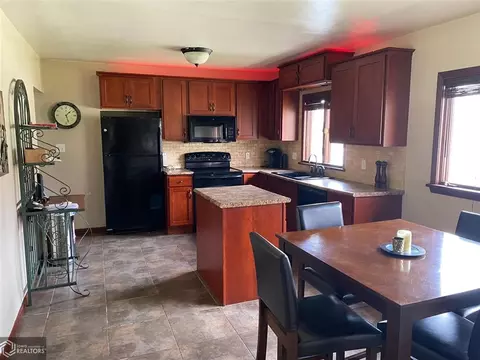 710 E Circle Rd, Denison, IA 51442 photo 4