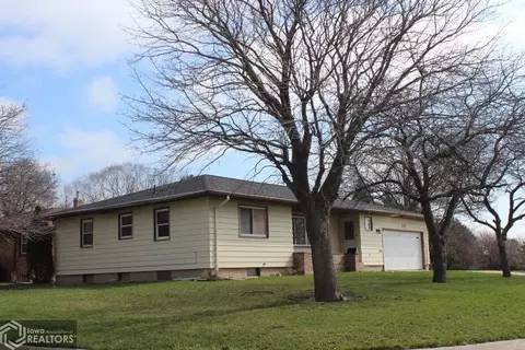 509 9th Ave SW, Hampton, IA 50441 photo 2
