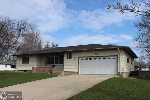 509 9th Ave SW, Hampton, IA 50441 photo 1