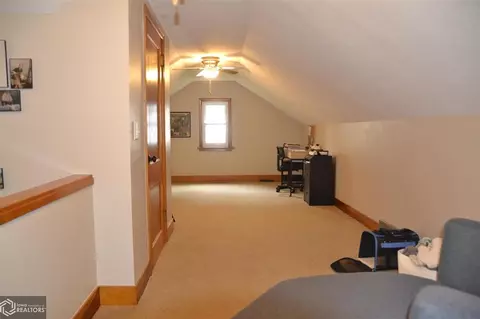 206 6th St, Gladbrook, IA 50635 photo 17