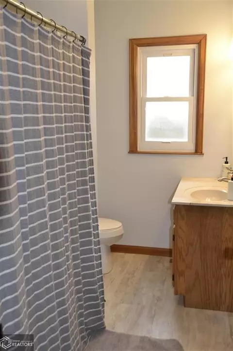 206 6th St, Gladbrook, IA 50635 photo 13