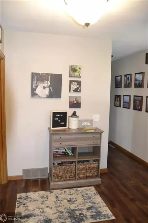206 6th St, Gladbrook, IA 50635 photo 10