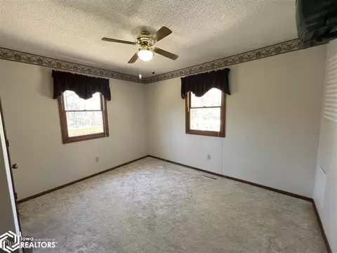1007 N 13th St, Centerville, IA 52544 photo 5