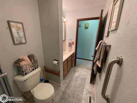 1007 N 13th St, Centerville, IA 52544 photo 6