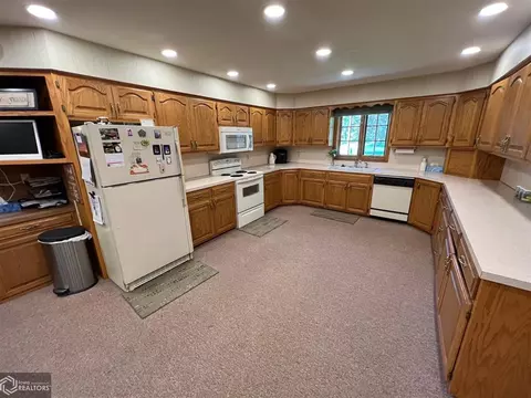 211 E Mill St, Avoca, IA 51521 photo 14