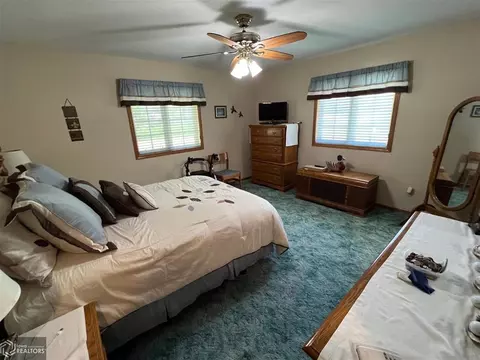 211 E Mill St, Avoca, IA 51521 photo 22