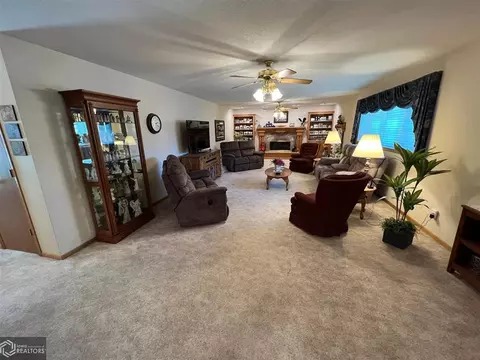 211 E Mill St, Avoca, IA 51521 photo 18
