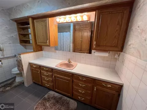 211 E Mill St, Avoca, IA 51521 photo 28