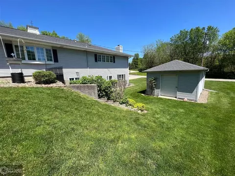 211 E Mill St, Avoca, IA 51521 photo 6