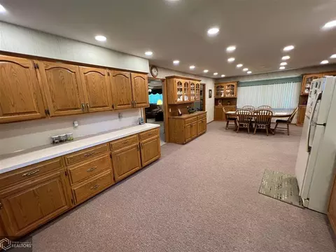 211 E Mill St, Avoca, IA 51521 photo 16