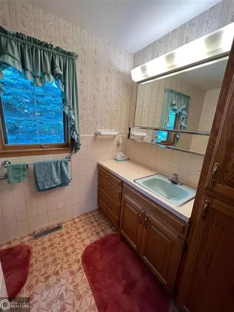 211 E Mill St, Avoca, IA 51521 photo 35