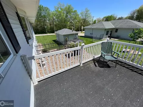 211 E Mill St, Avoca, IA 51521 photo 9