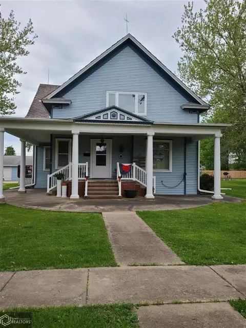 308 E Temple St, Lenox, IA 50851