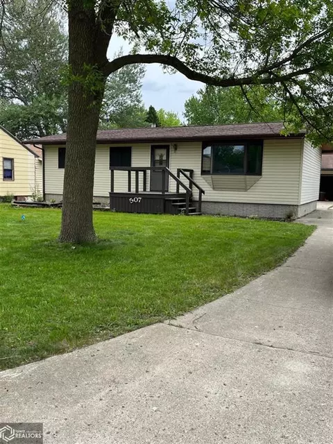 507 2nd St SW, Belmond, IA 50421
