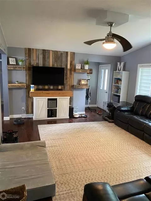 1705 E Maple St, Algona, IA 50511 photo 2
