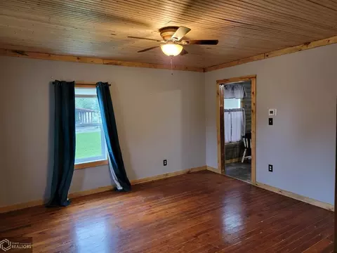 511 N 7th St, Centerville, IA 52544 photo 5