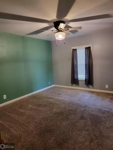 511 N 7th St, Centerville, IA 52544 photo 4