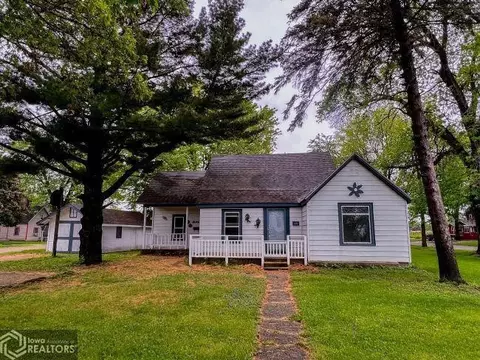 320 3rd Ave SW, Hampton, IA 50441 photo 2