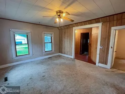 320 3rd Ave SW, Hampton, IA 50441 photo 6