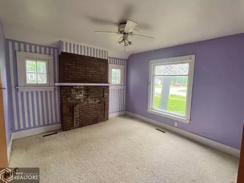 320 3rd Ave SW, Hampton, IA 50441 photo 9