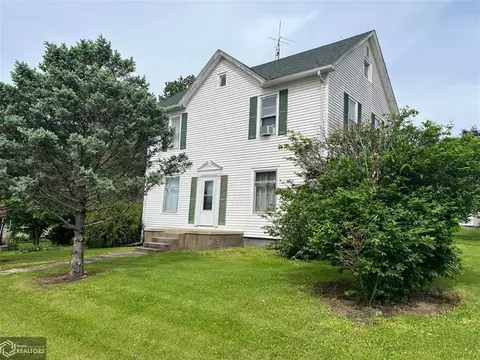 700 W Walnut St, Eldon, IA 52554 photo 2
