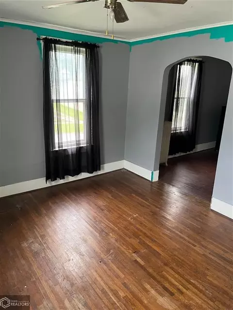 700 W Walnut St, Eldon, IA 52554 photo 13