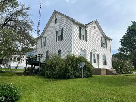 700 W Walnut St, Eldon, IA 52554 photo 3
