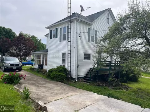 700 W Walnut St, Eldon, IA 52554 photo 4