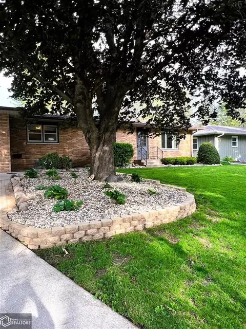23 Windsor Blvd, Hampton, IA 50441 photo 4