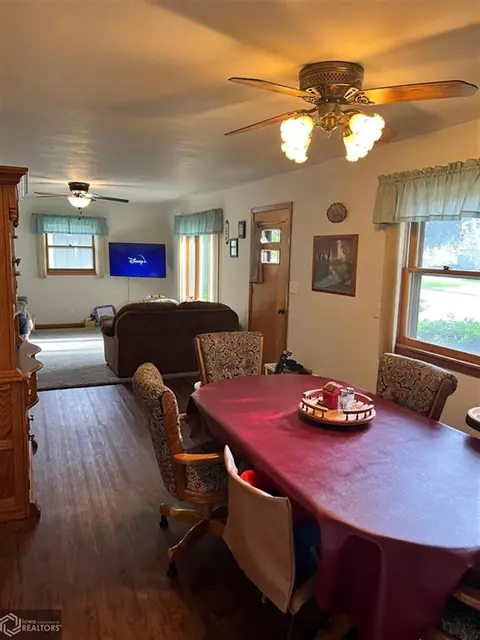23 Windsor Blvd, Hampton, IA 50441 photo 11