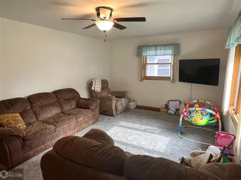 23 Windsor Blvd, Hampton, IA 50441 photo 9