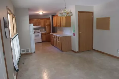 109 6th St NW, Hampton, IA 50441 photo 3