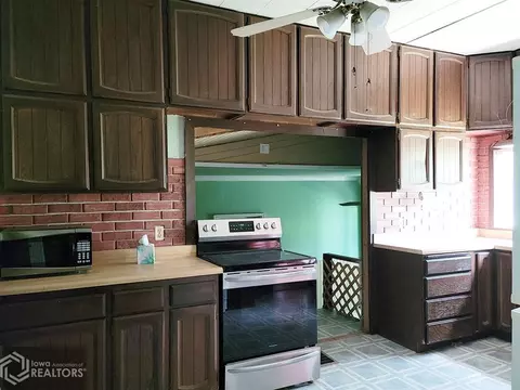 6123 River Rd, Eldon, IA 52554 photo 6