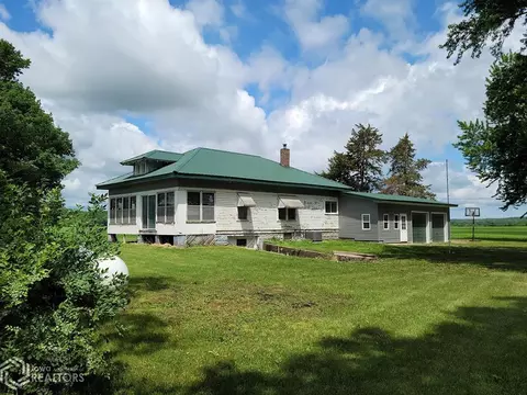 6123 River Rd, Eldon, IA 52554 photo 1