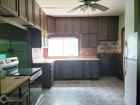 6123 River Rd, Eldon, IA 52554 photo 5