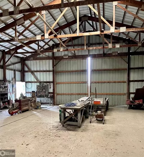 15294 70th St, Wapello, IA 52653 photo 11