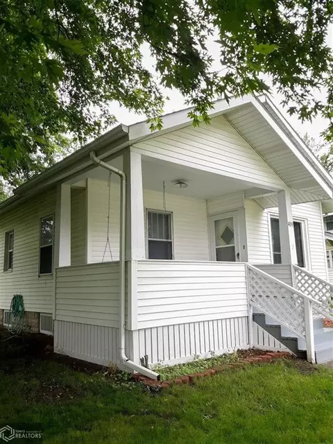 409 4th St SE, Hampton, IA 50441 photo 3